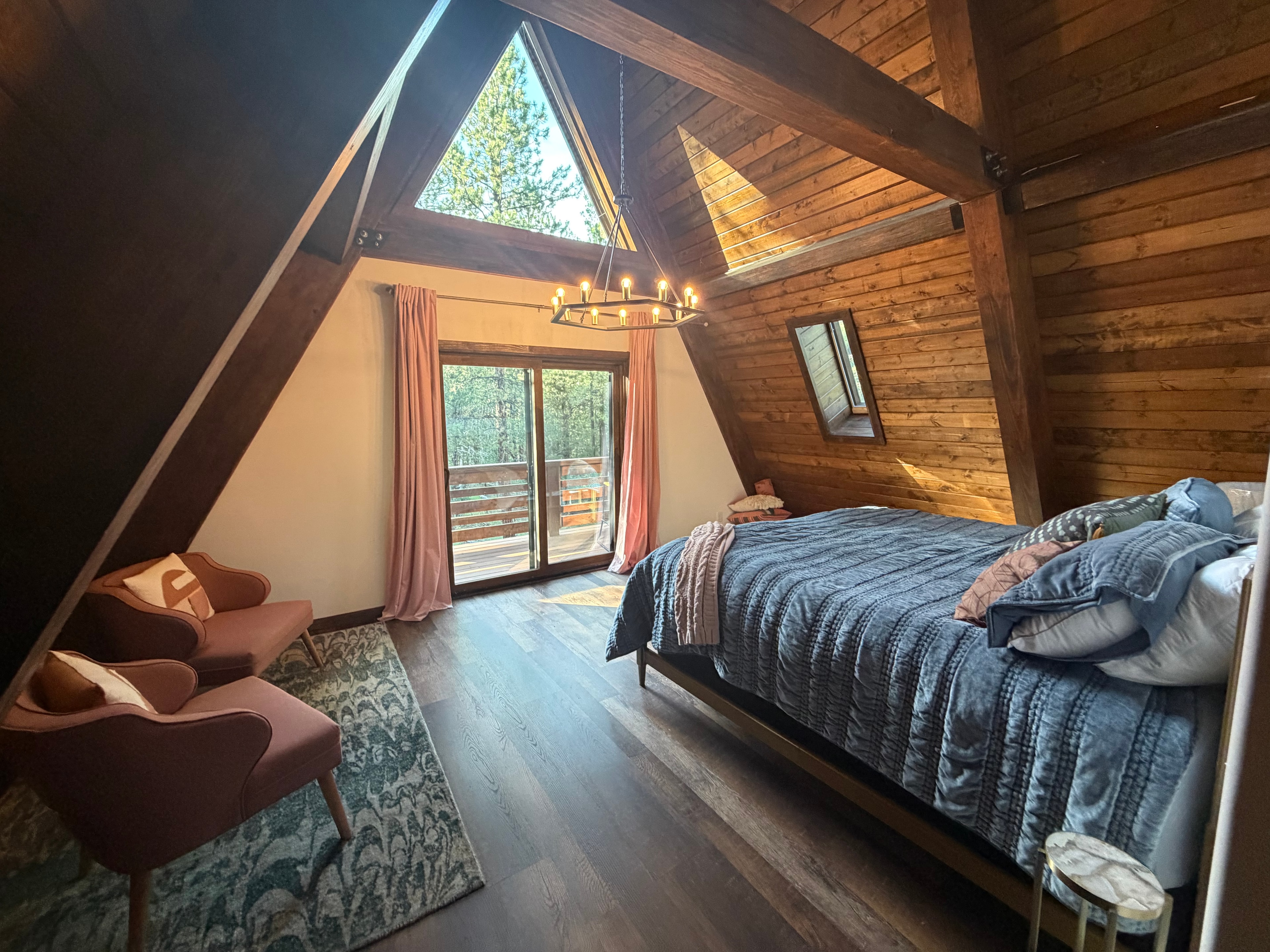 Arizona mountain cabin photo